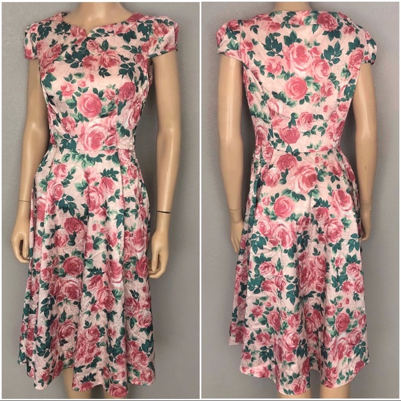 Hearts and Roses Dresses & Skirts - Hearts and Roses Floral Rose Print Pinup Dress
